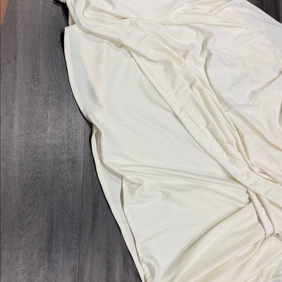 Meshki Cream Maxi Dress with Lace Details - Picture 5 of 6